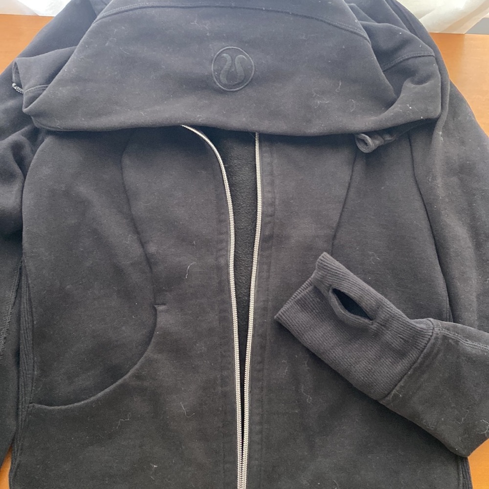 Lululemon Traditional Black Scuba